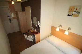 Otel Budget Barbacan