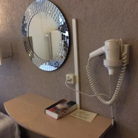Budget Barbacan Hotel Amsterdam