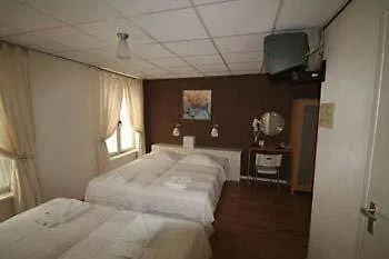 Budget Barbacan 2* Amszterdam