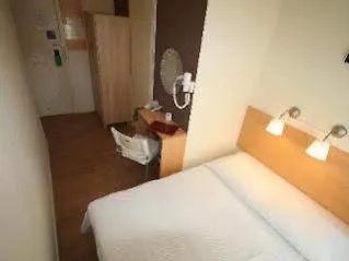 Szálloda Budget Barbacan